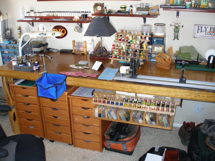 Fly Tying Bench and Loading Room - The Fly Tying Bench - Fly Tying