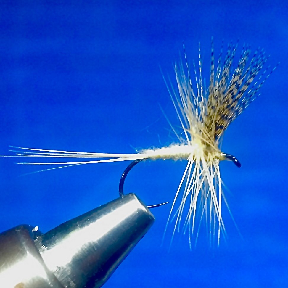 Easiest Catskill Style Dry Flies? - The Fly Tying Bench - Fly Tying